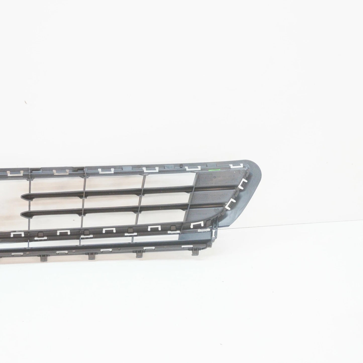 NEW VOLKSWAGEN GOLF MK7 FRONT BUMPER LOWER GRILLE 5G0853677B9B9 2015