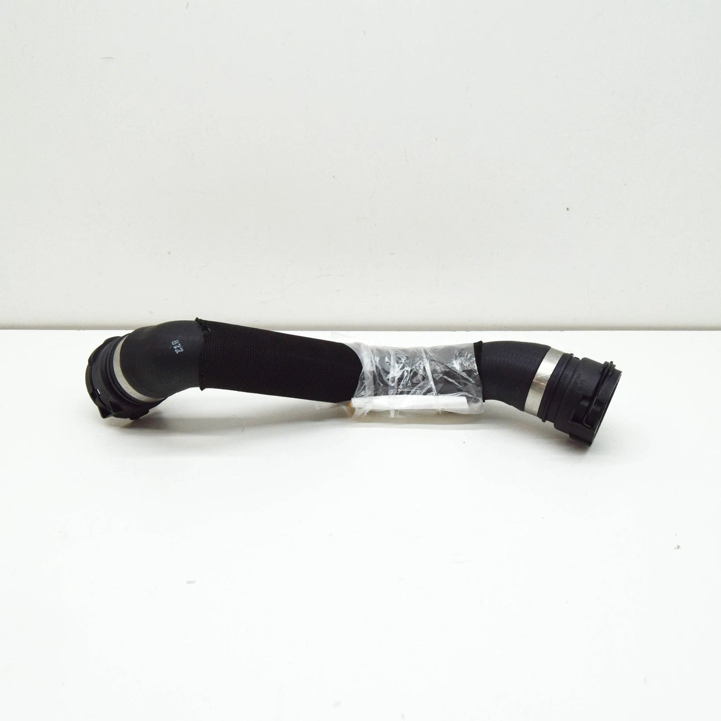 NEW BMW M5 E60 COOLANT SYSTEM SUPPLY HOSE 11537836569 ORIGINAL