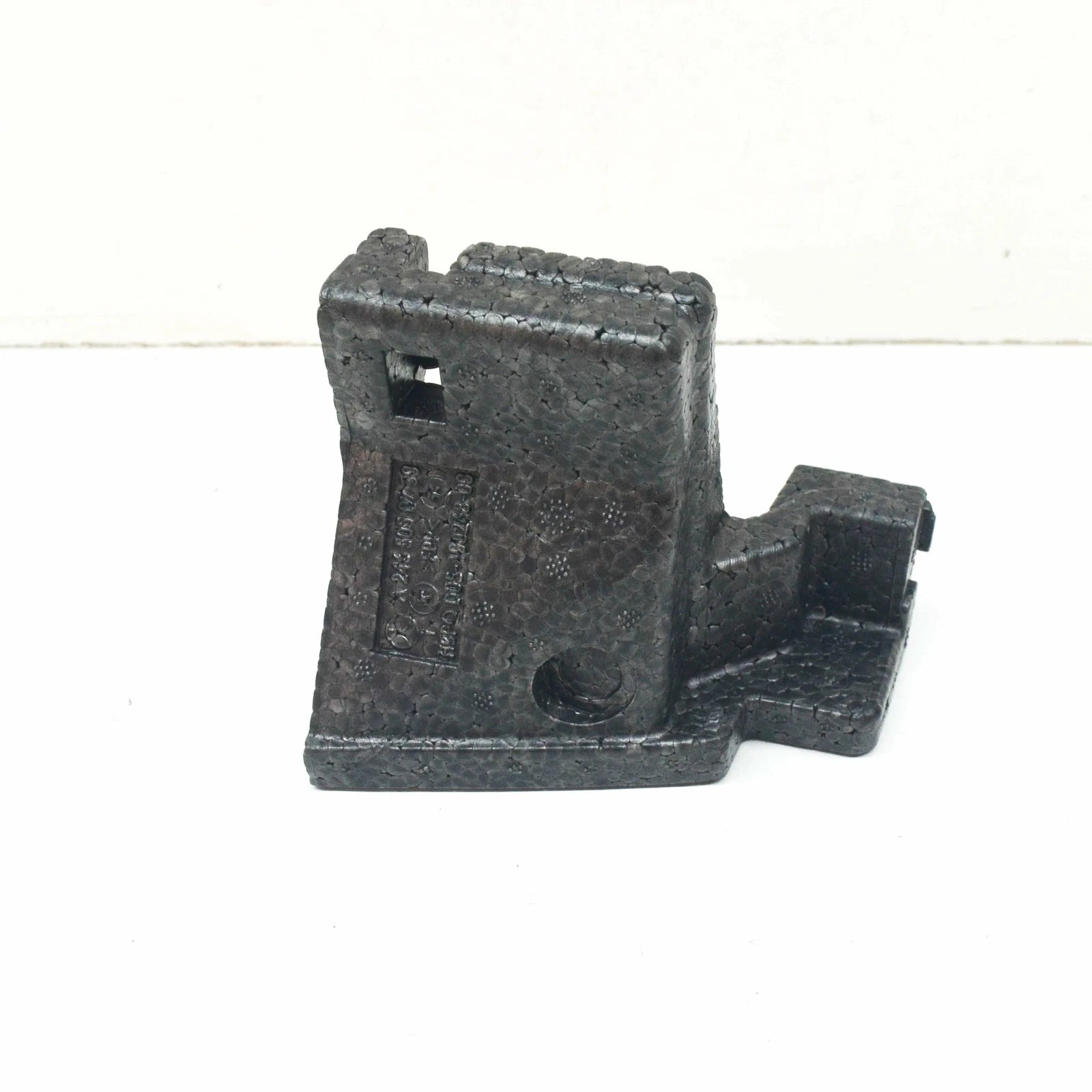 NEW MB CLA X117 FRONT LEFT SIDE RADIATOR AIR DUCT GUIDE FOAM A2465050730