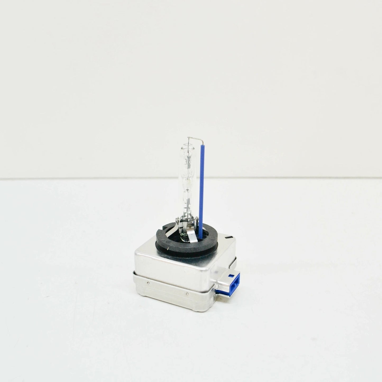 NEW VW AMAROK HEADLIGHT GAS DISCHARGE LAMP BULB N10815201