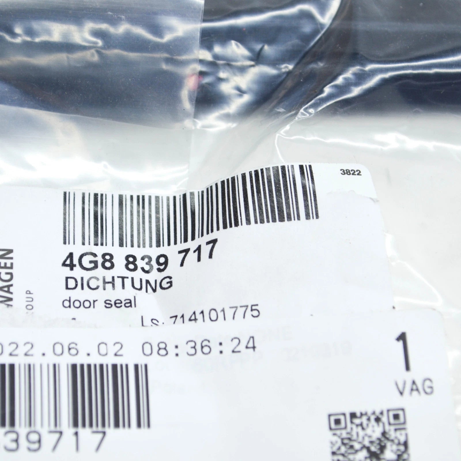 NEW AUDI A7 SPORTBACK 4G FRONT LEFT OUTER DOOR SEAL 4G8839717