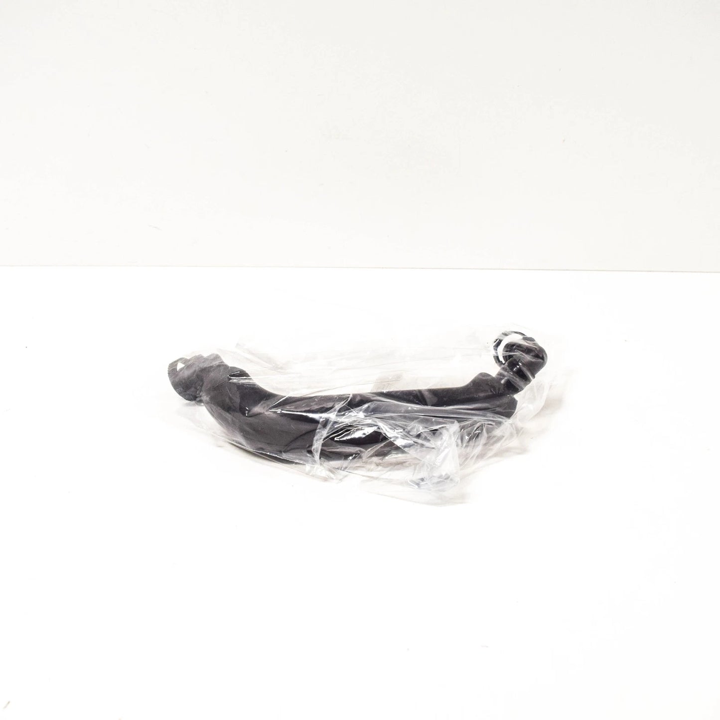 NEW BMW 5 E60 CRANKCASE VENTILATION VENT PIPE 11617547185 7547185 ORIGINAL