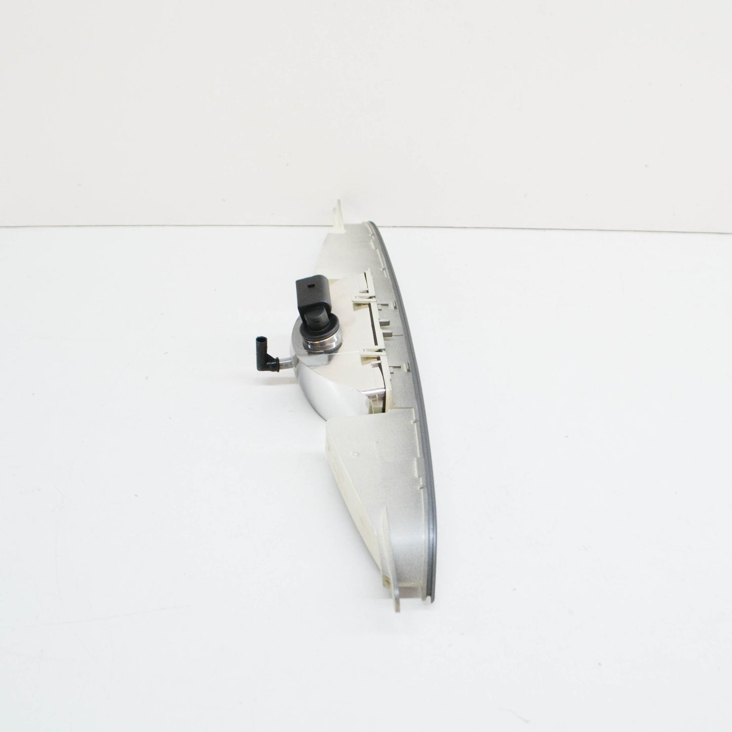 NEW AUDI TT 8J REAR BUMPER CENTER FOG LIGHT 8J0945703A1RR 2010 ORIGINAL