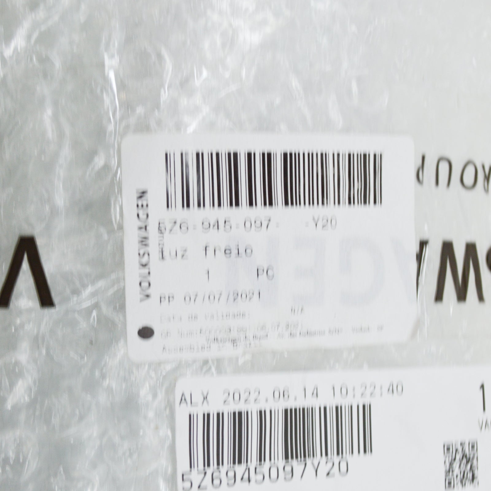 NEW VOLKSWAGEN FOX REAR ADDITIONAL STOP BRAKE LIGHT 5Z6945097Y20 ORIGINAL