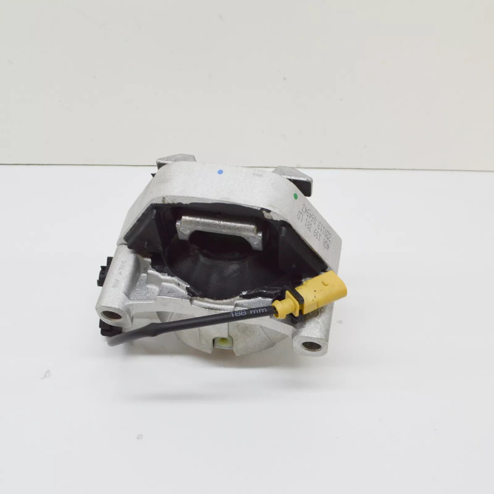 NEW AUDI A8 D4 ELECTRIC RIGHT SIDE ENGINE HYDRO-MOUNT 4G0199381LD ORIGINAL