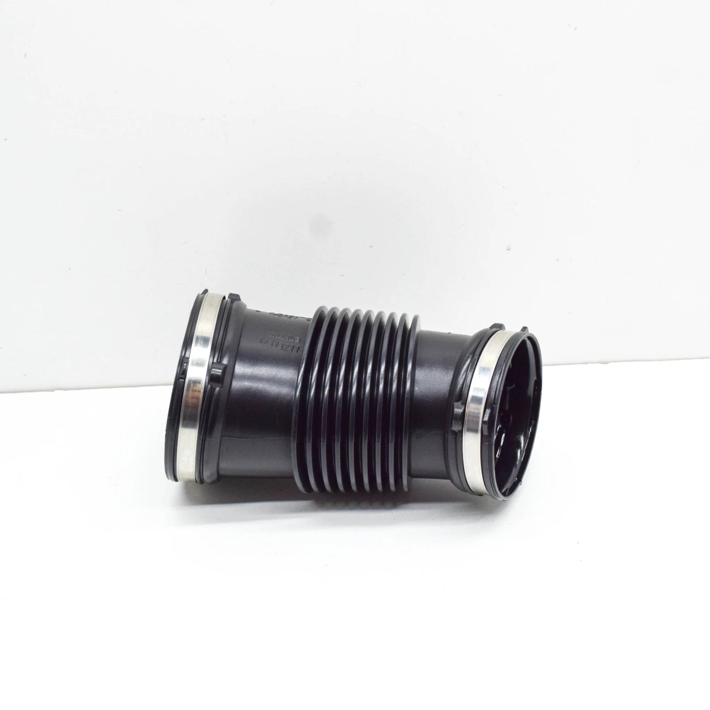 NEW BMW M5 F90 AIR DUCT ZYL. 5-8 7852384 13717852384 ORIGINAL