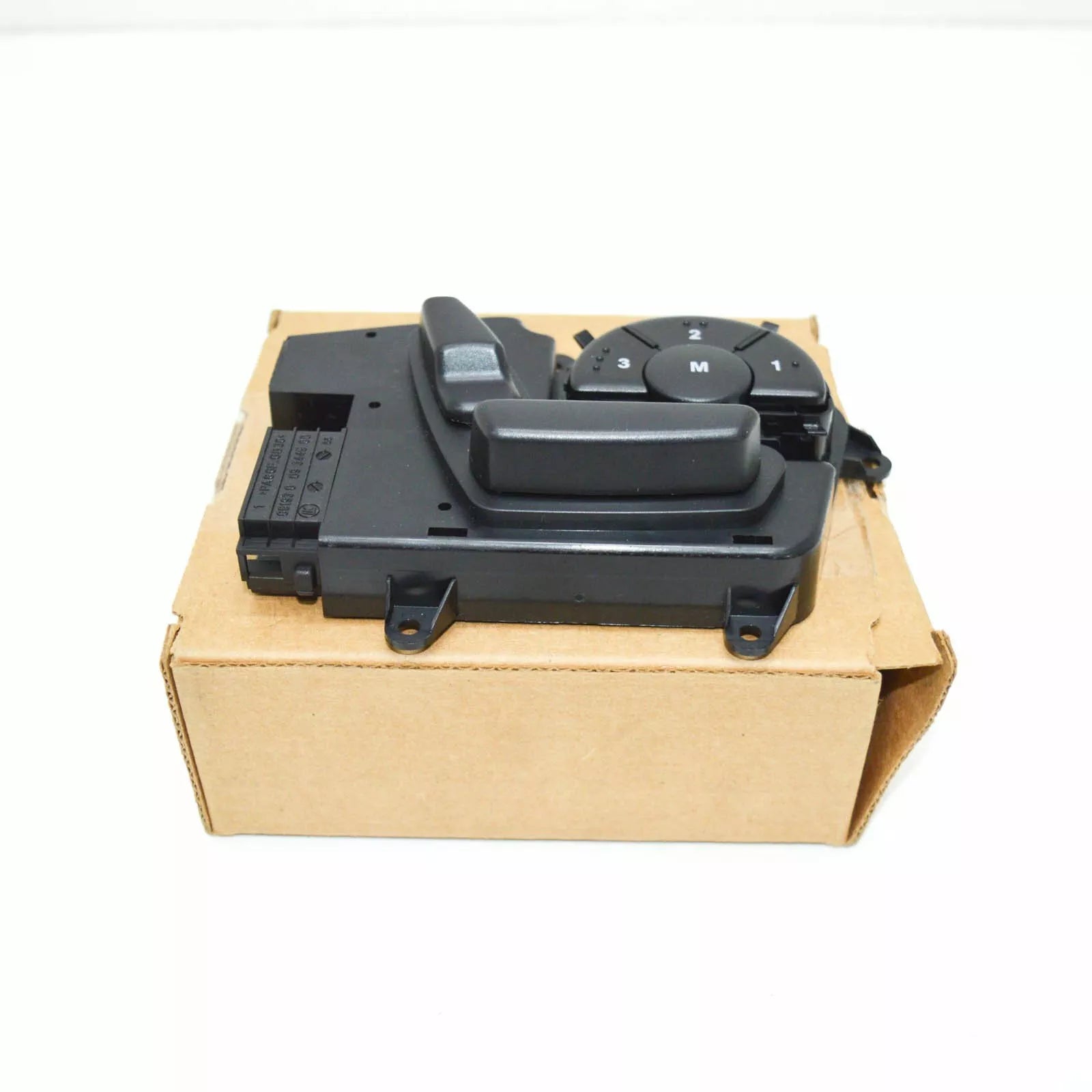 NEW MB M-CLASS W164 FRONT RIGHT SEAT SWITCH UNIT A16487044109051