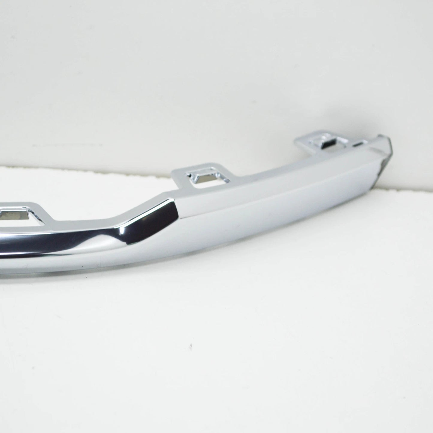 NEW VOLKSWAGEN PASSAT B8 FRONT LEFT BUMPER MOLDING 3G0853253D2ZZ ORIGINAL