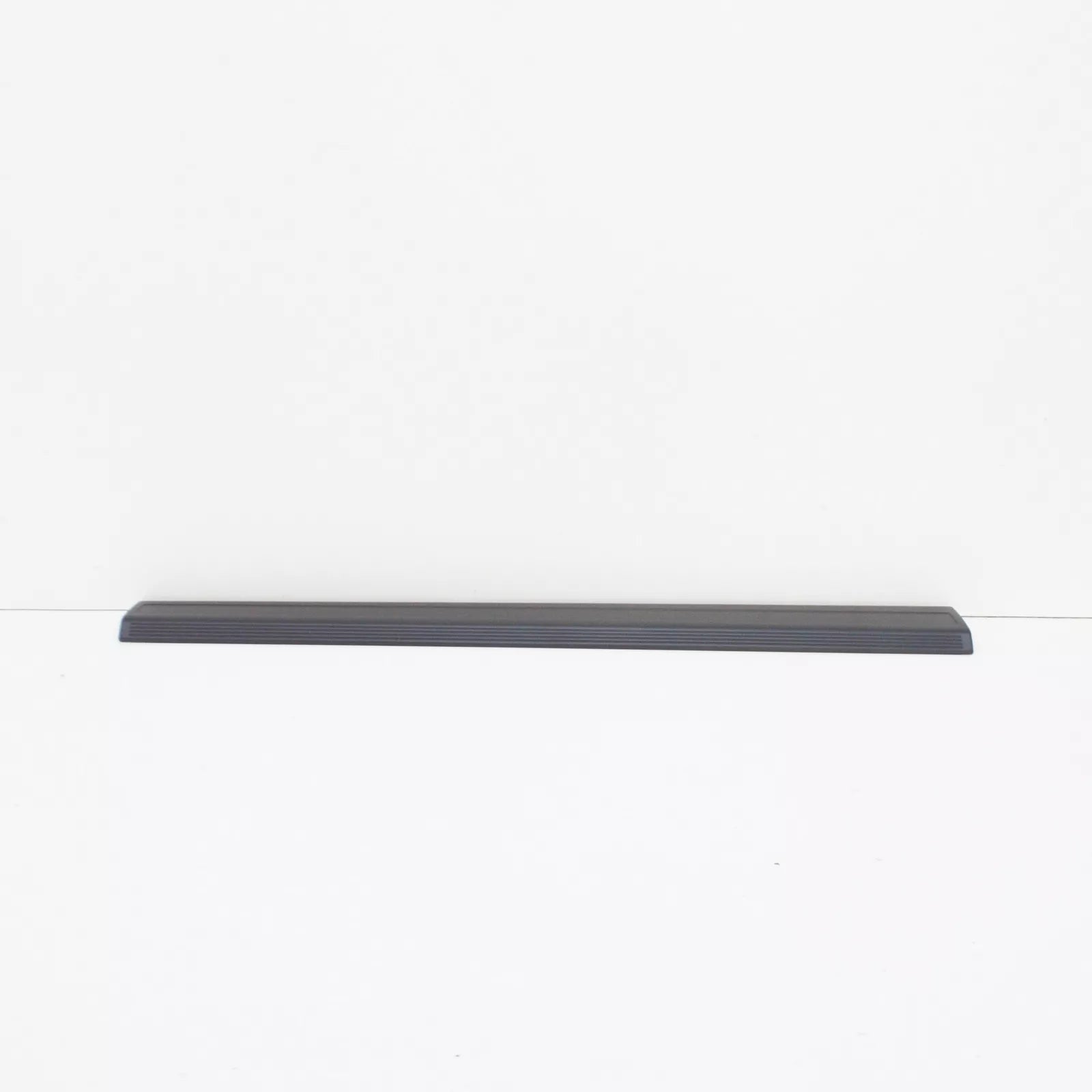 NEW BMW 7 E38 FRONT LEFT DOOR SILL STRIP 51478174503 8174503 ORIGINAL