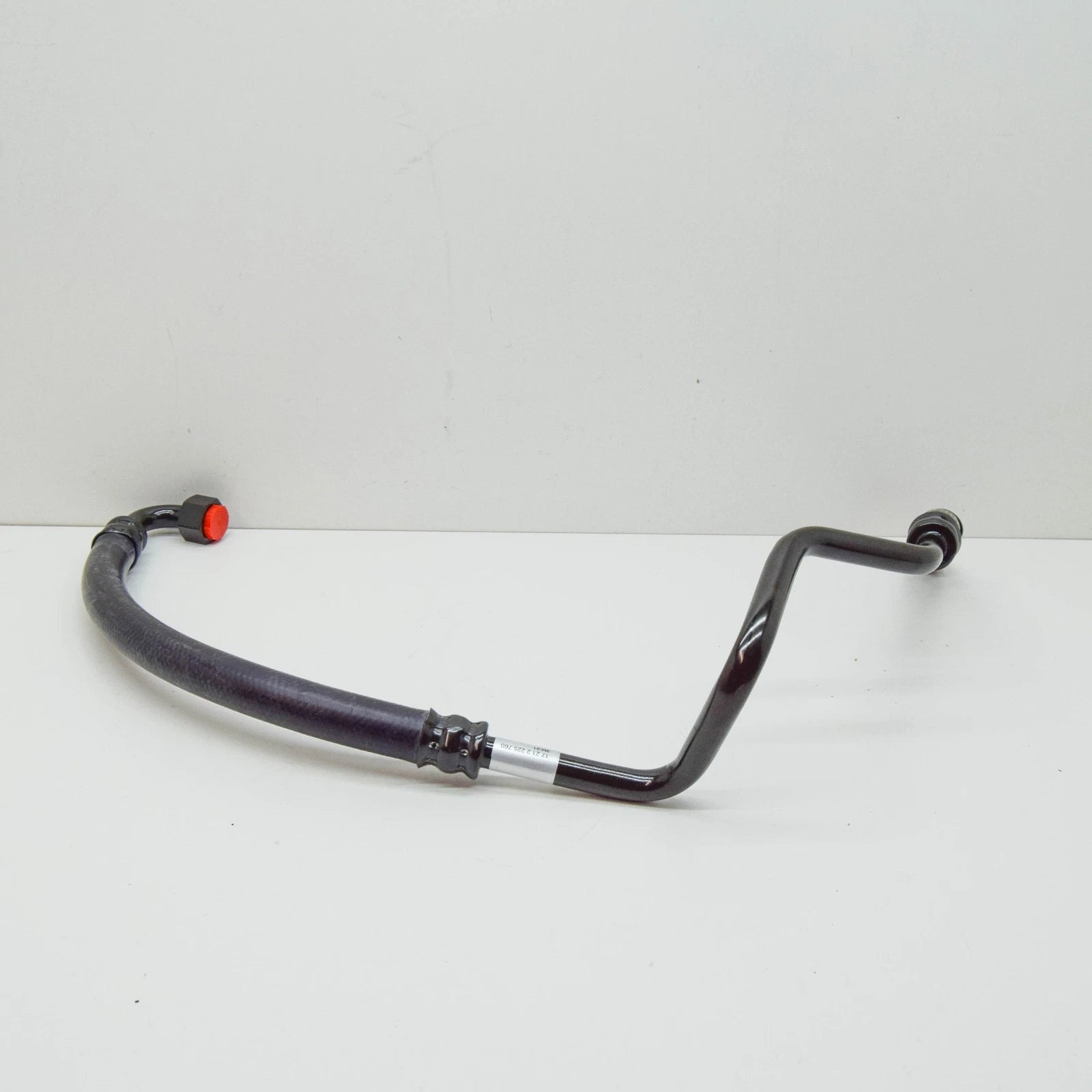 NEW BMW M6 E24 COUPE ENGINE OIL COOLER HOSE PIPE OUTLET 17212225760 ORIGINAL