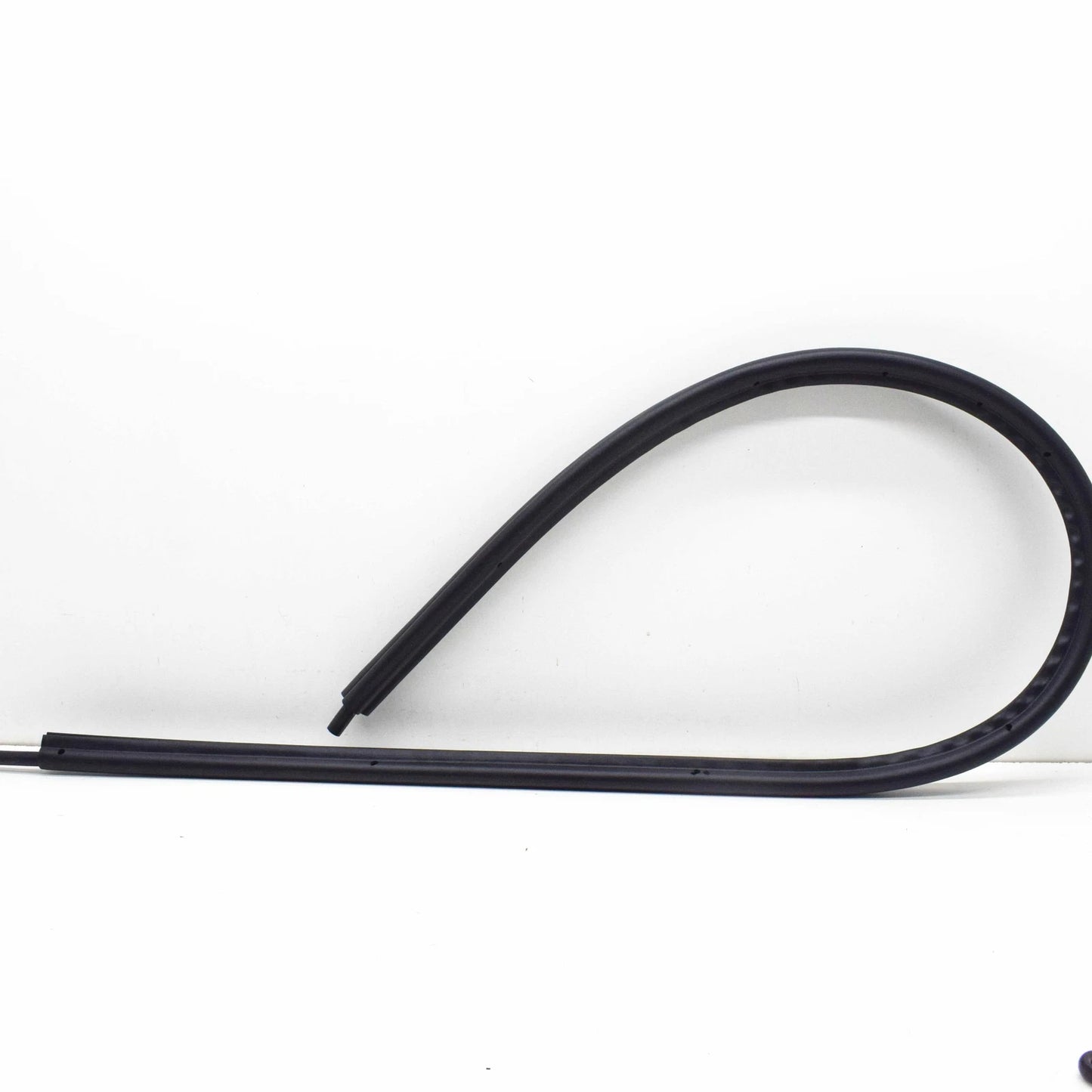 NEW BMW Z4 ROADSTER E85 FRONT RIGHT DOOR WEATHERSTRIP 51727125652 ORIGINAL