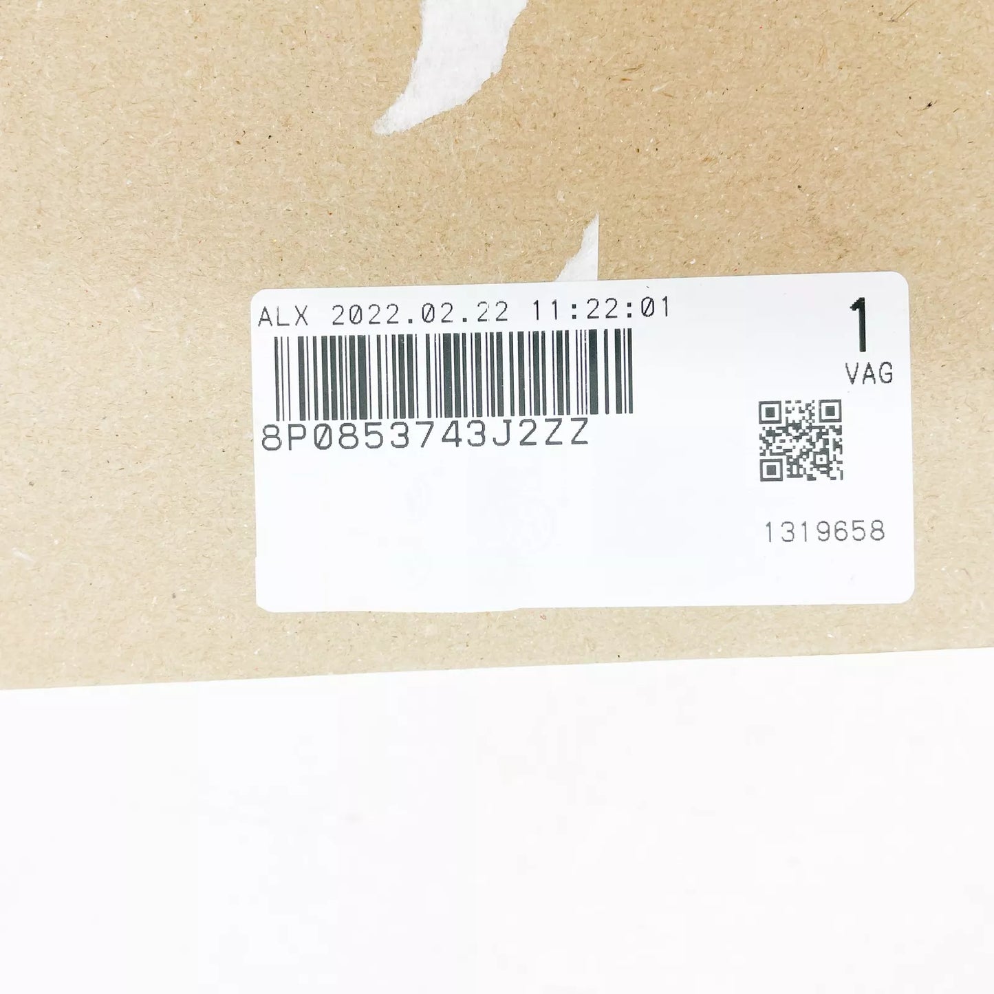 NEW AUDI A3 8V REAR TRUNK 1.6 TDI INSCRIPTION 8P0853743J2ZZ ORIGINAL