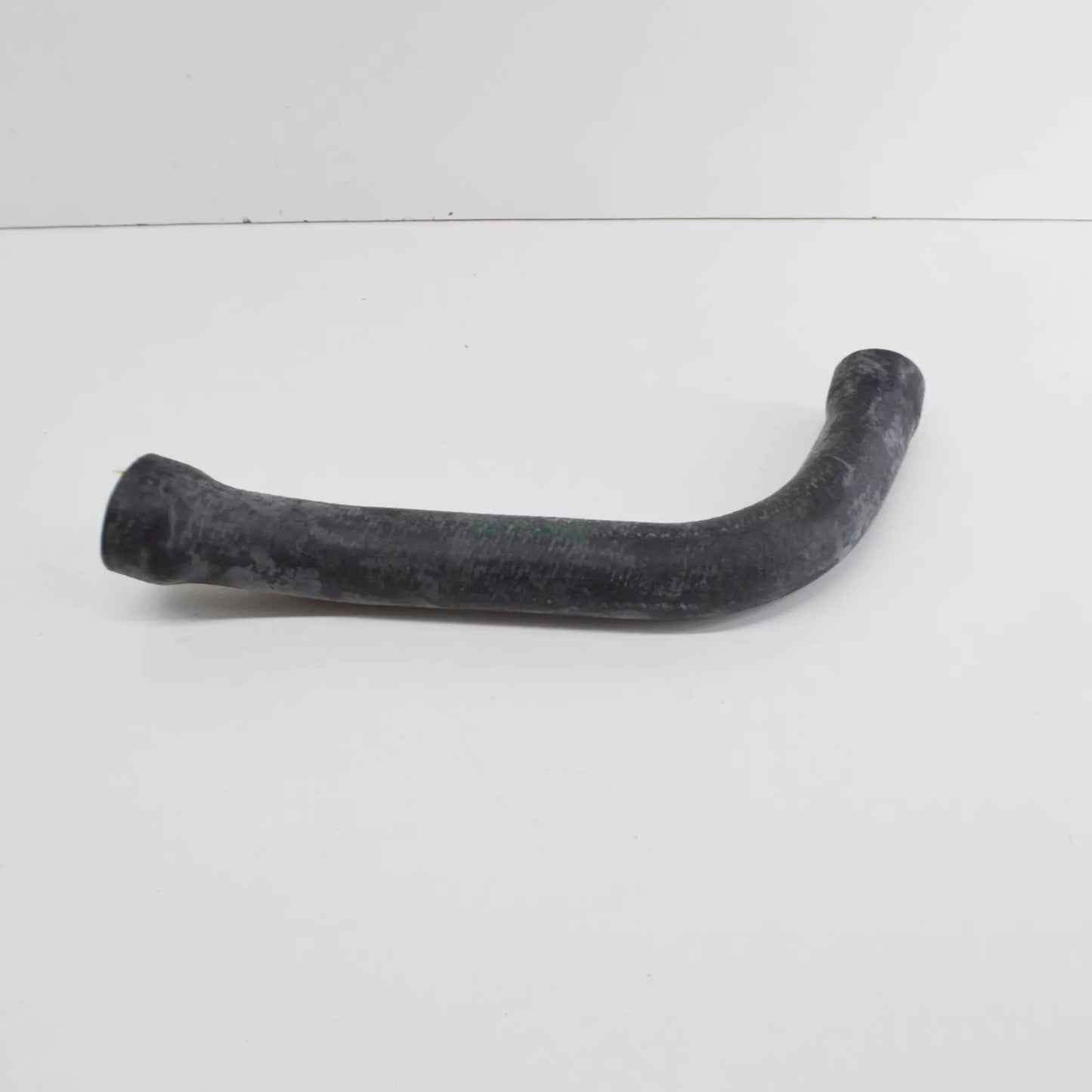NEW BMW 8 E31 WATER COOLANT PIPE HOSE 11531741402 ORIGINAL