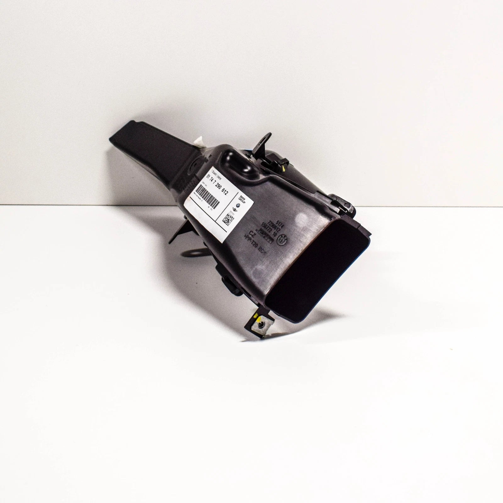 NEW BMW 4 F32 RIGHT BRAKE AIR DUCT 51747290612 7290612 2016 ORIGINAL