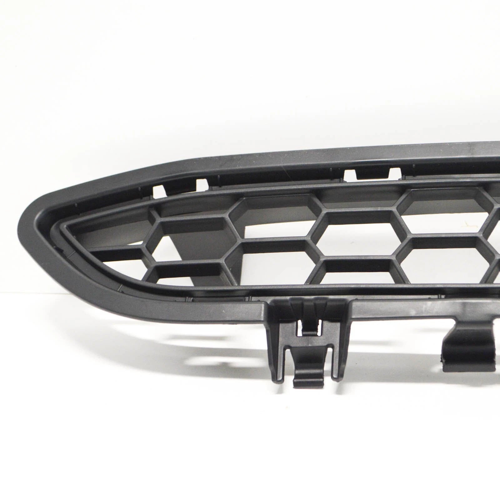 NEW BMW X5 F85 FRONT M BUMPER UPPER GRILLE 51118056341 8056341 2015 ORIGINAL