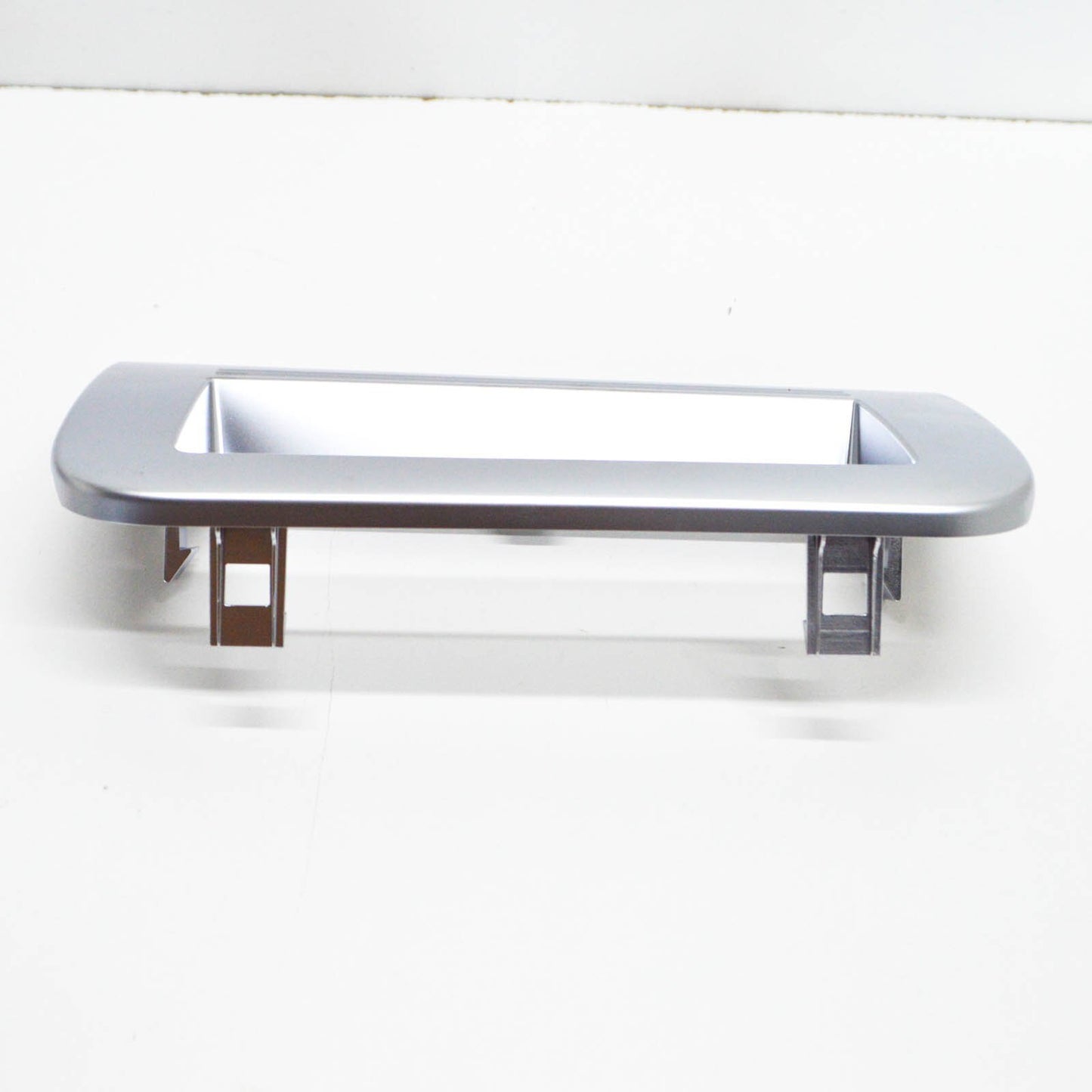 NEW MERCEDES BENZ E W212 REAR OPERATING UNIT TRIM PANEL A21284600277J22 ORIGINAL