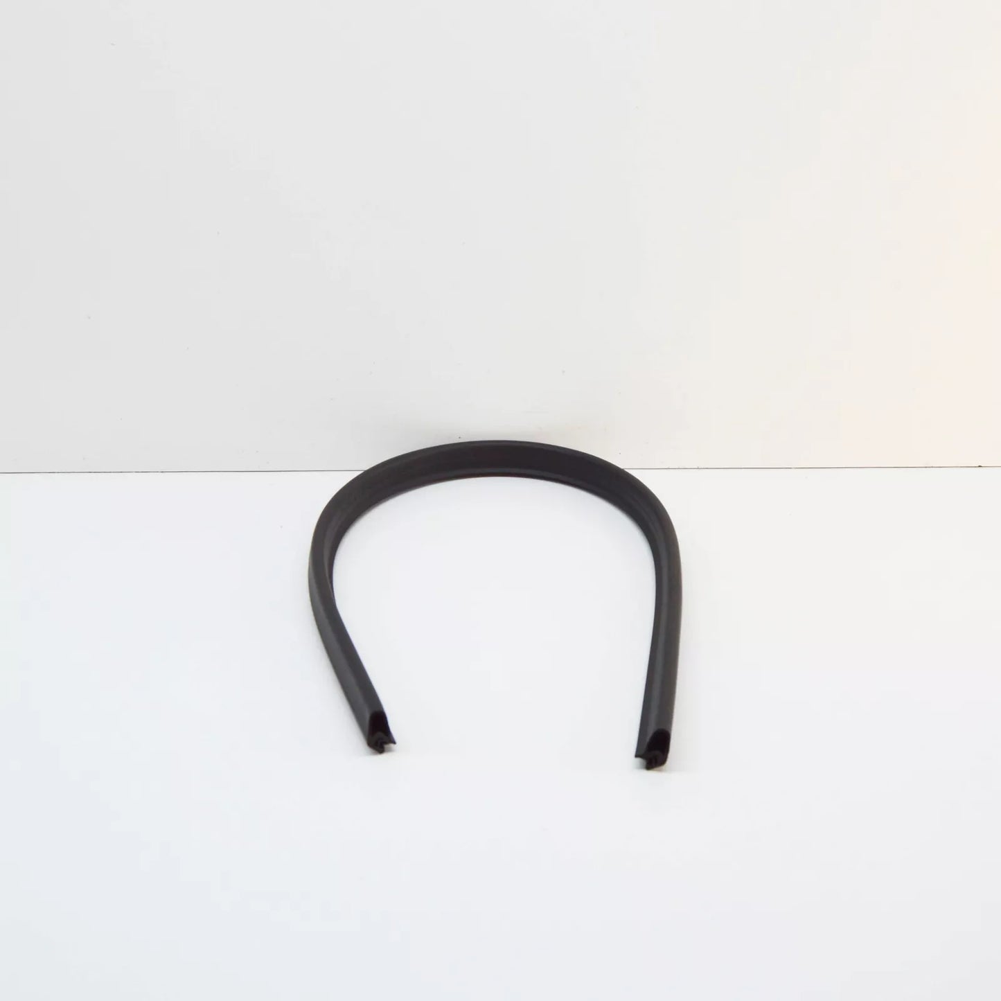 NEW MERCEDES-BENZ B W247 ENGINE HOOD SEAL A1778870600 ORIGINAL