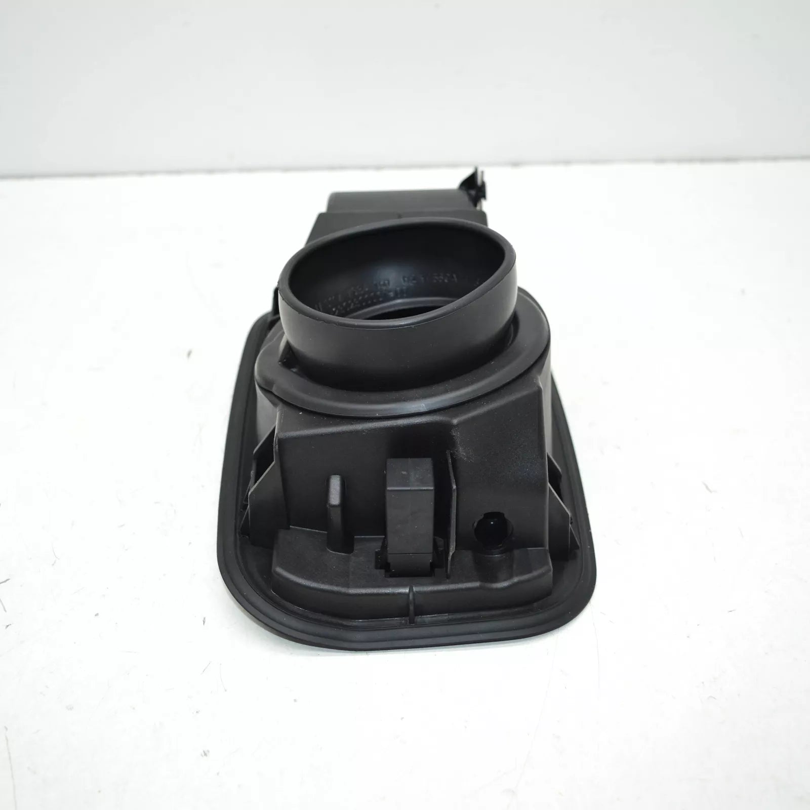 NEW BMW 5 E60 FUEL TANK COVER POT 7183712 51177183712 ORIGINAL