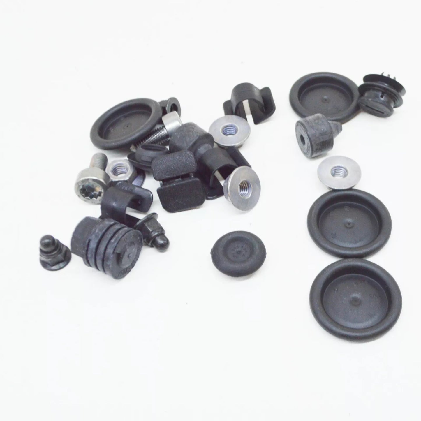 NEW AUDI A4 B8 ENGINE BONNET ATTACHMENT PARTS SET 8K0098615A