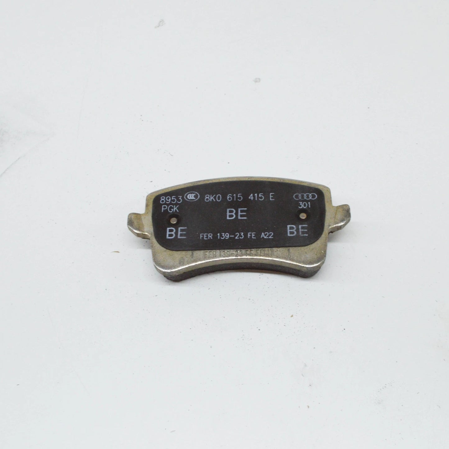 NEW AUDI A4 B8 REAR WHEEL BRAKE PAD SET 8K0698451L