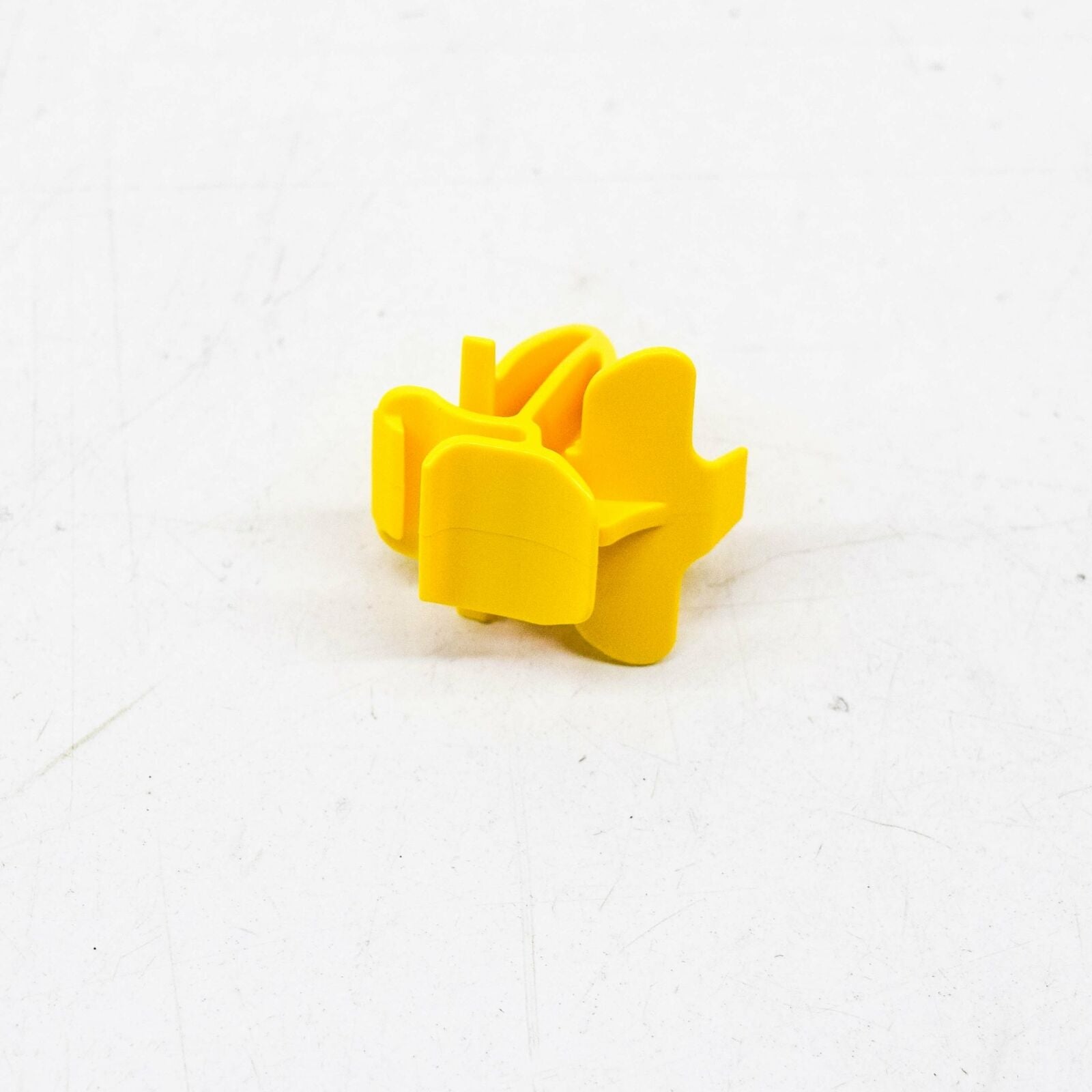 NEW MERCEDES-BENZ A W177 FRONT WINDSHIELD MOLDING CLIP A177991019864 ORIGINAL