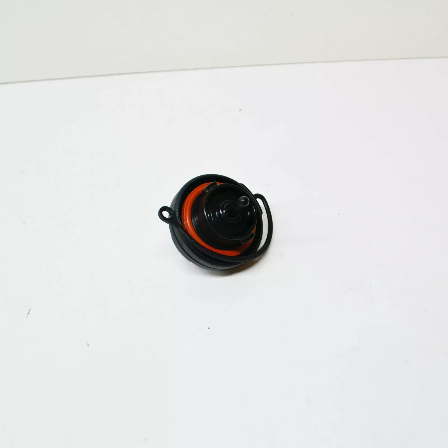 NEW AUDI A3 8V E-TRON FUEL TANK CAP 5Q0201550AR