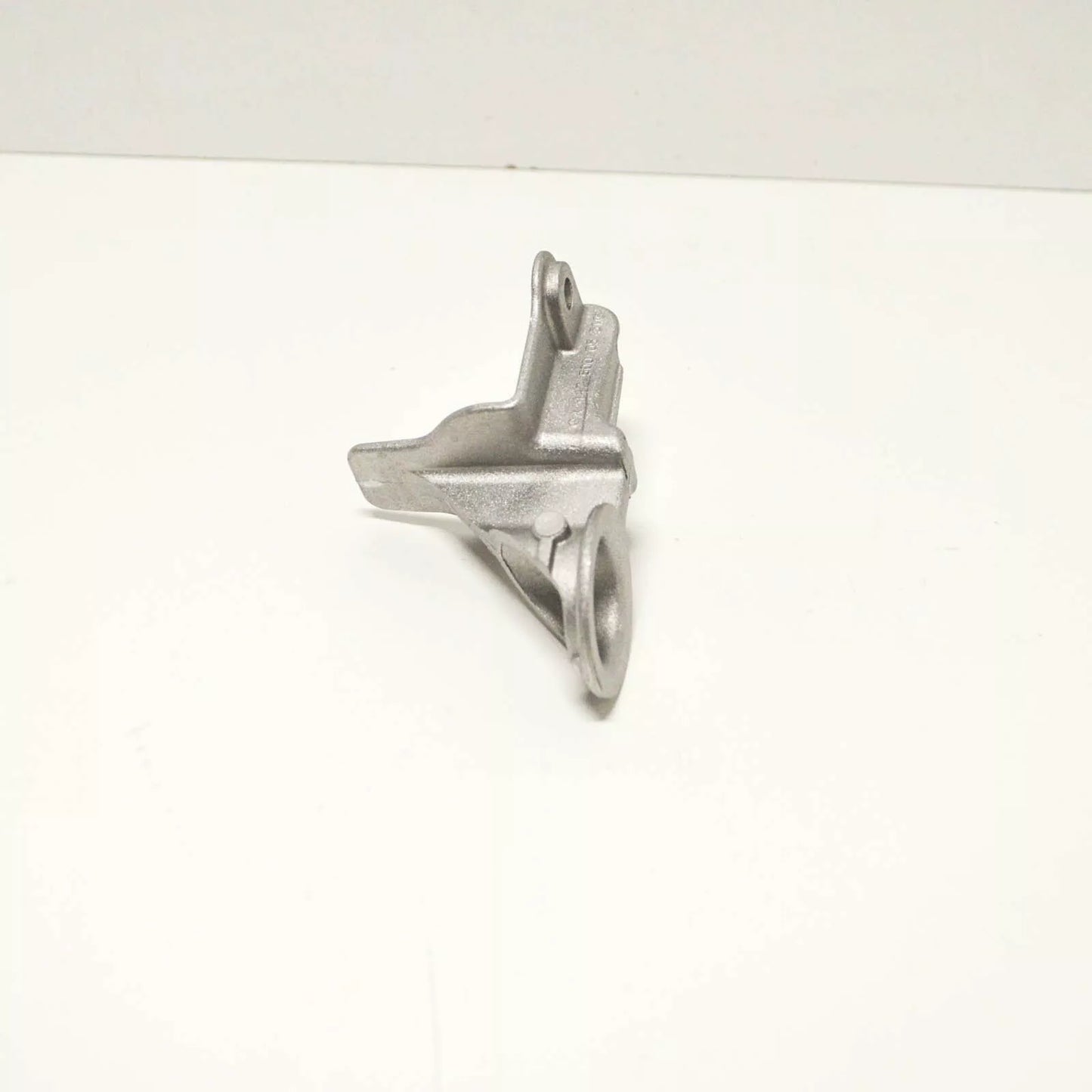 NEW MERCEDES-BENZ VITO W447 RADIATOR LEFT BRACKET A4475000531 ORIGINAL