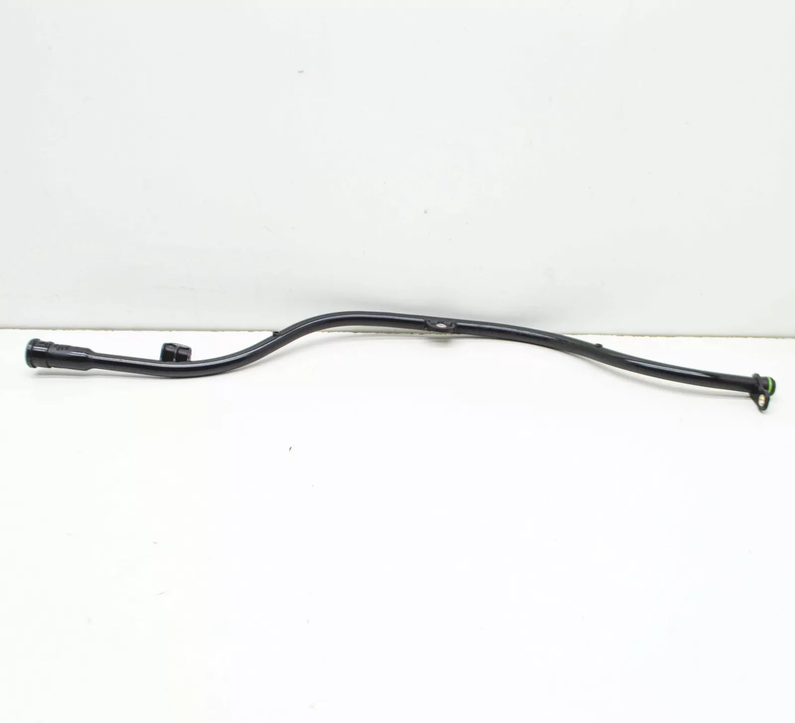 NEW VOLKSWAGEN AMAROK ENGINE OIL DIPSTICK TUBE 059115630BF