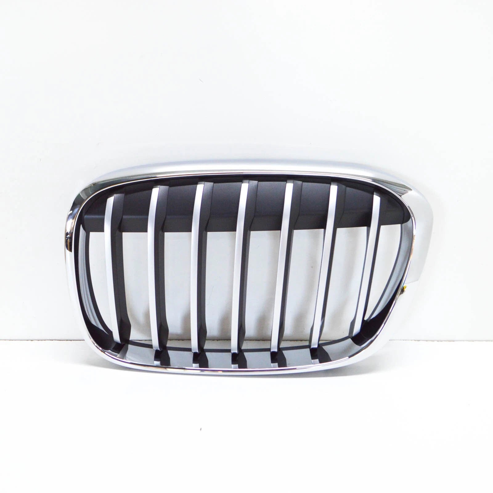 NEW BMW X1 F48 RADIATOR LEFT GRILLE X LINE 51117383365 7383365 2015 ORIGINAL