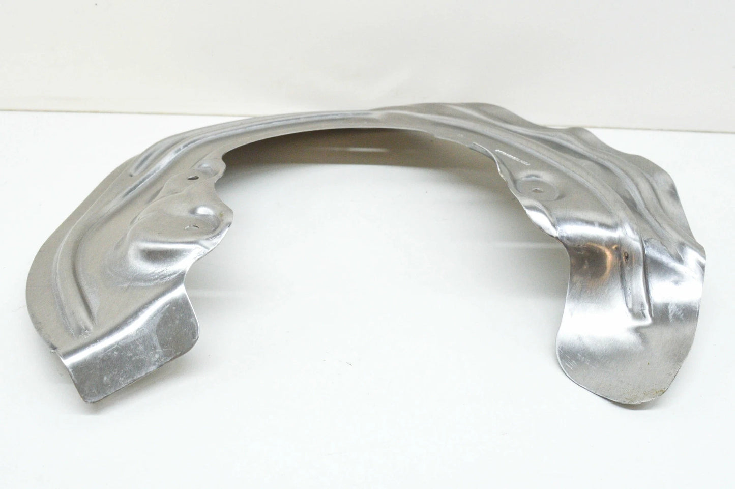 NEW BMW X3 G01 FRONT RIGHT BRAKE DISC PROTECTION PLATE 34106870530 ORIGINAL