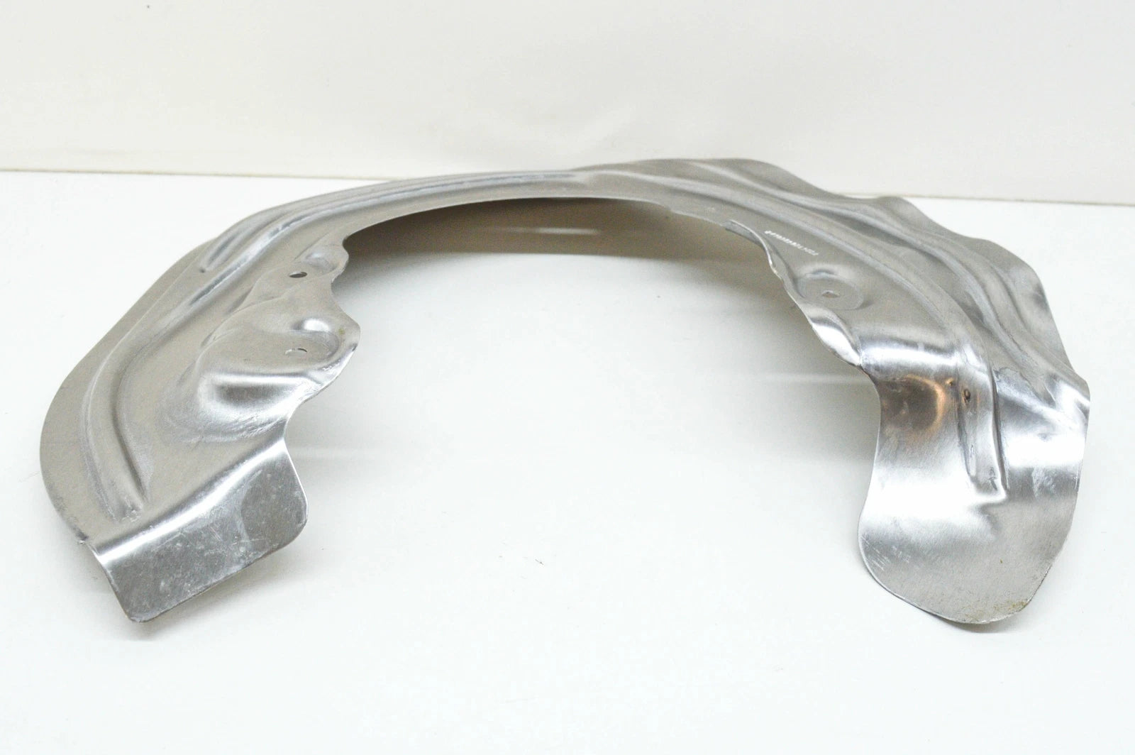 NEW BMW X3 G01 FRONT RIGHT BRAKE DISC PROTECTION PLATE 34106870530 ORIGINAL