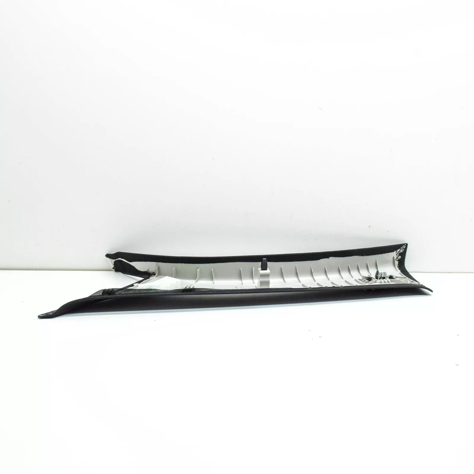 NEW MERCEDES-BENZ EQC RIGHT A-PILLAR TRIM A29369042009F93 ORIGINAL