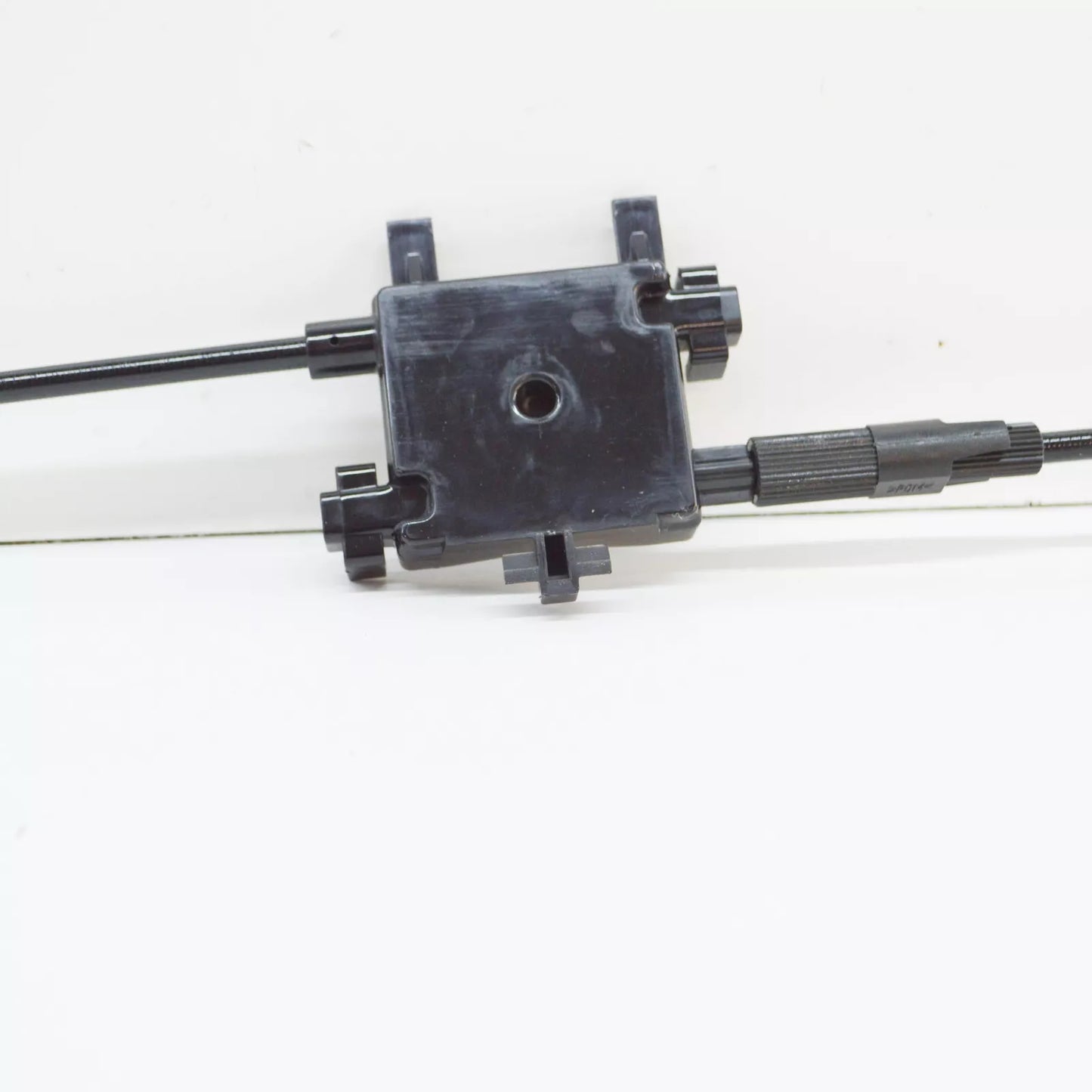 NEW AUDI Q2 GA CENTER BONNET LOCK CABLE 81A823531 ORIGINAL