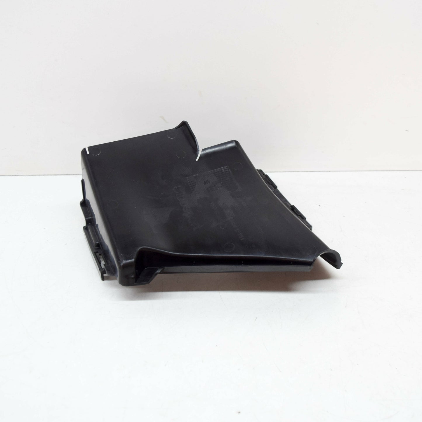 NEW VW GOLF MK7 FRONT BUMPER RIGHT CLOSING ELEMENT 5G0853950J9B9 ORIGINAL