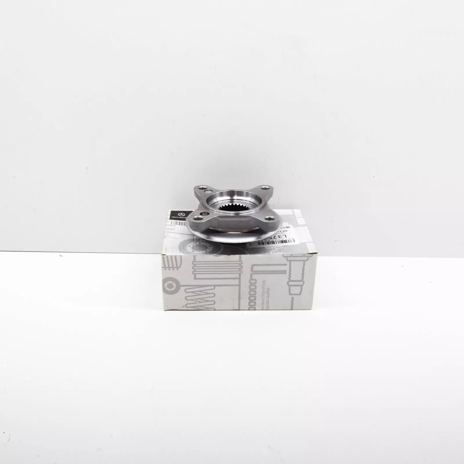 NEW MERCEDES-BENZ SPRINTER 906 REAR COUPLING FLANGE A9063500045 ORIGINAL