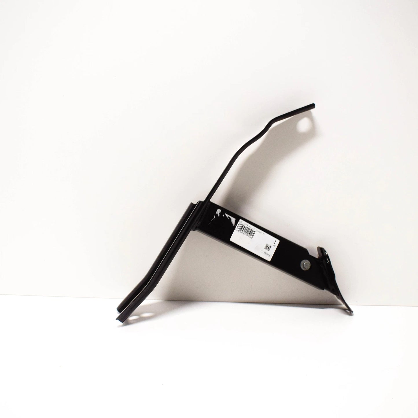 NEW MERCEDES-BENZ C-CLASS W205 RADIATOR LEFT LOWER SUPPORT A2056208000