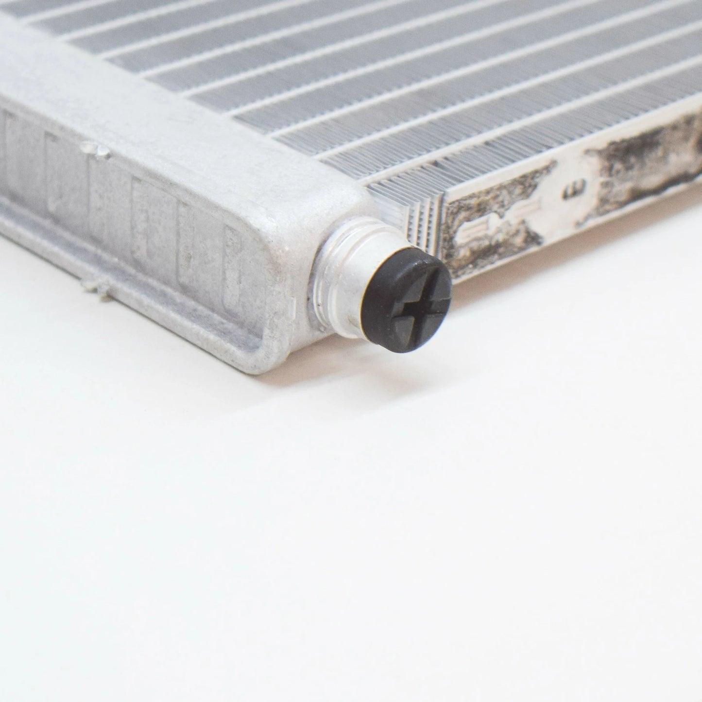 NEW MERCEDES-BENZ E W212 AMG WATER COOLER RADIATOR A1975000103