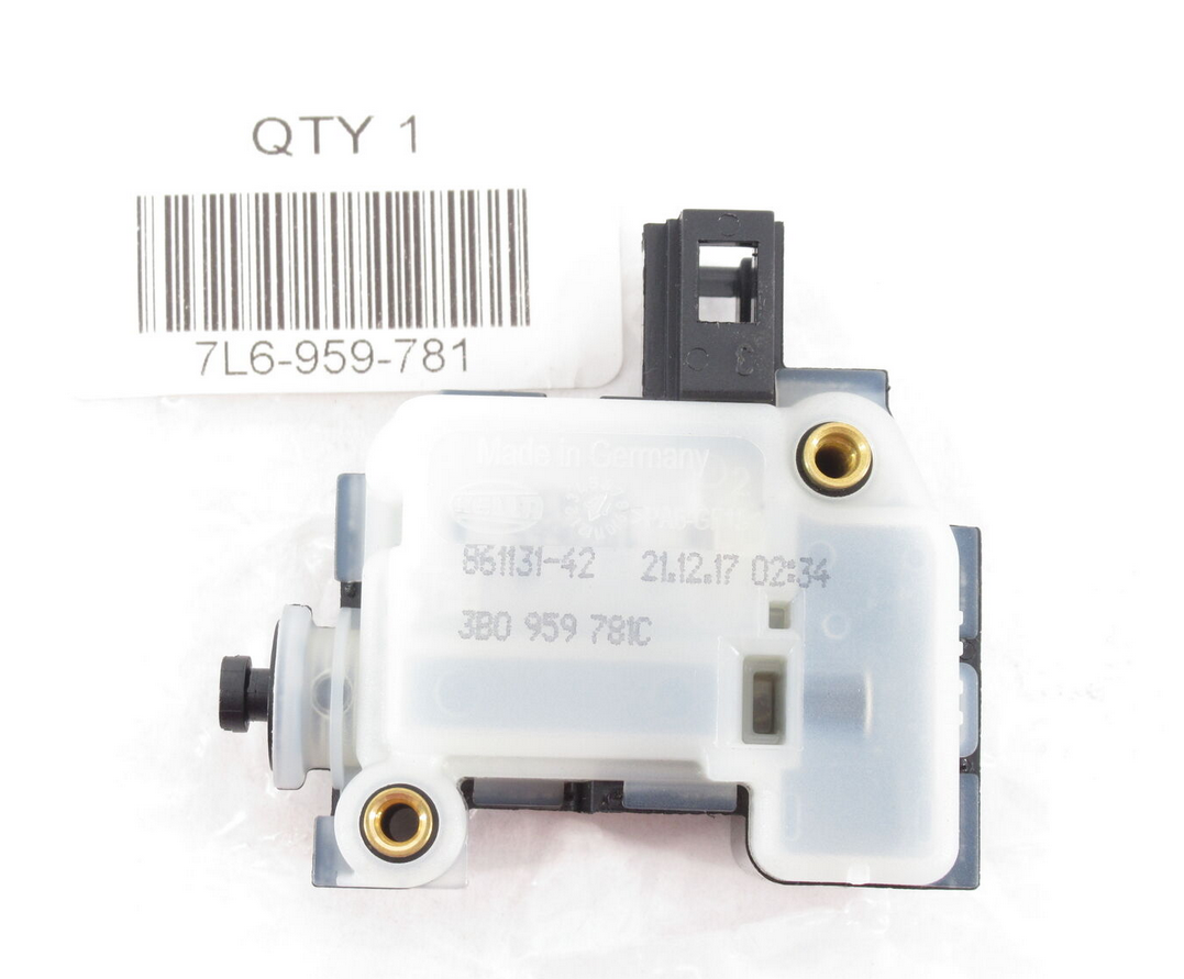 NEW VOLKSWAGEN TOUAREG 7L TRUNK TAILGATE LOCK ACTUATOR 7L6959781 ORIGINAL