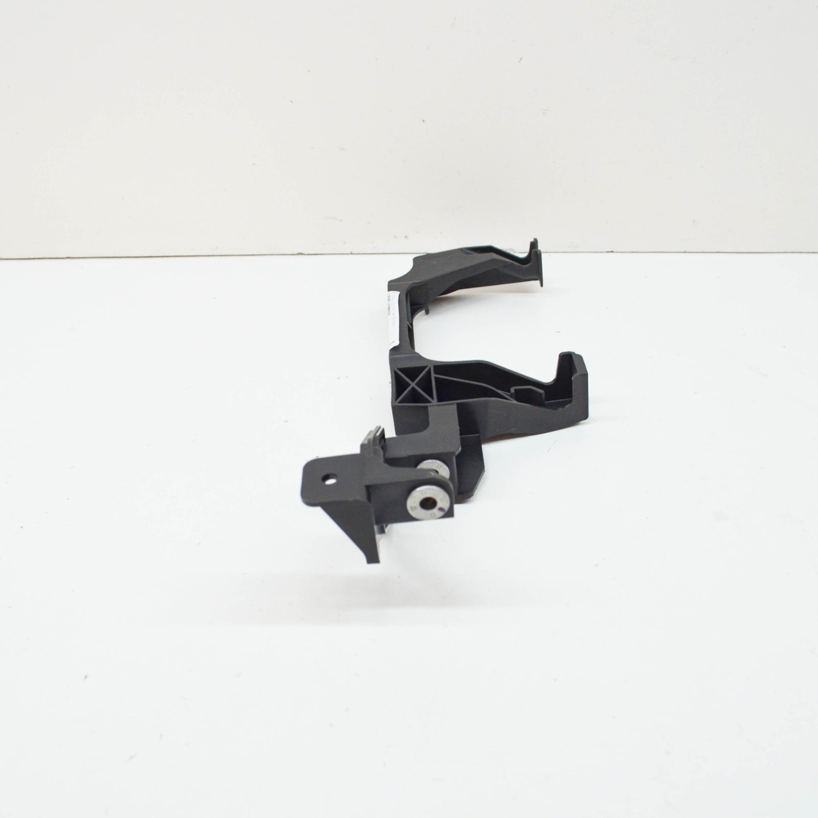 NEW SKODA SUPERB MK3 3V LEFT RADIATOR HOLDER BRACKET COUPLING 3V0805307 ORIGINAL