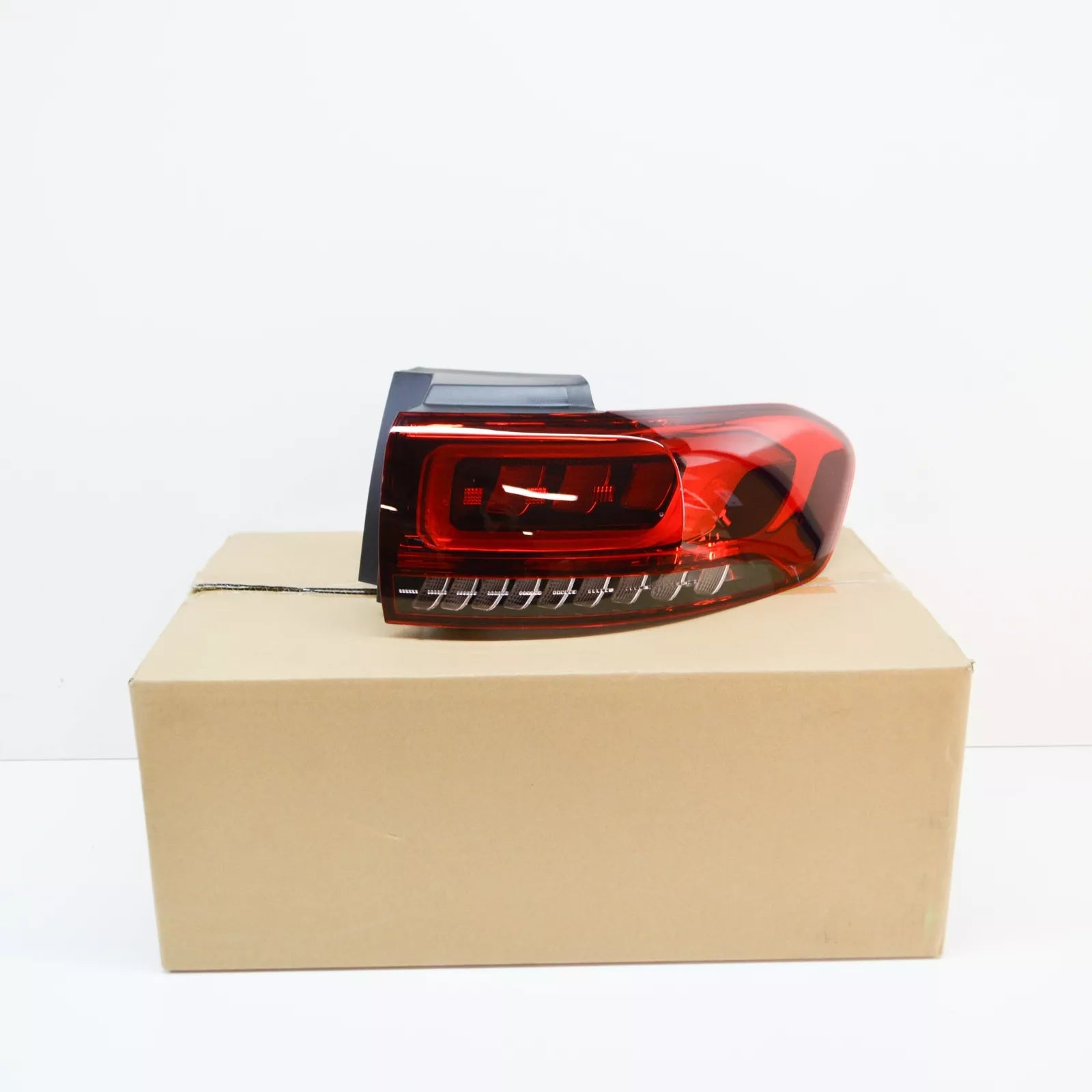 NEW MERCEDES-BENZ GLB X247 REAR RIGHT OUTER TAILLIGHT A2479066804 ORIGINAL