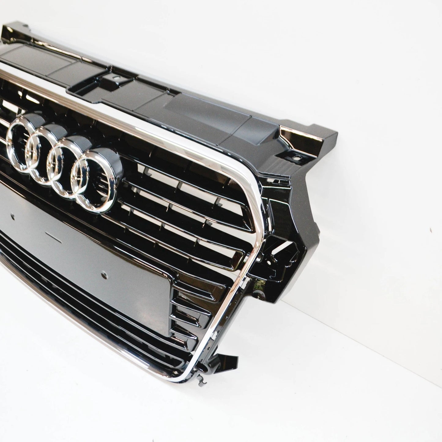 NEW AUDI A1 MK1 FRONT RADIATOR GRILLE 8X0853651T94