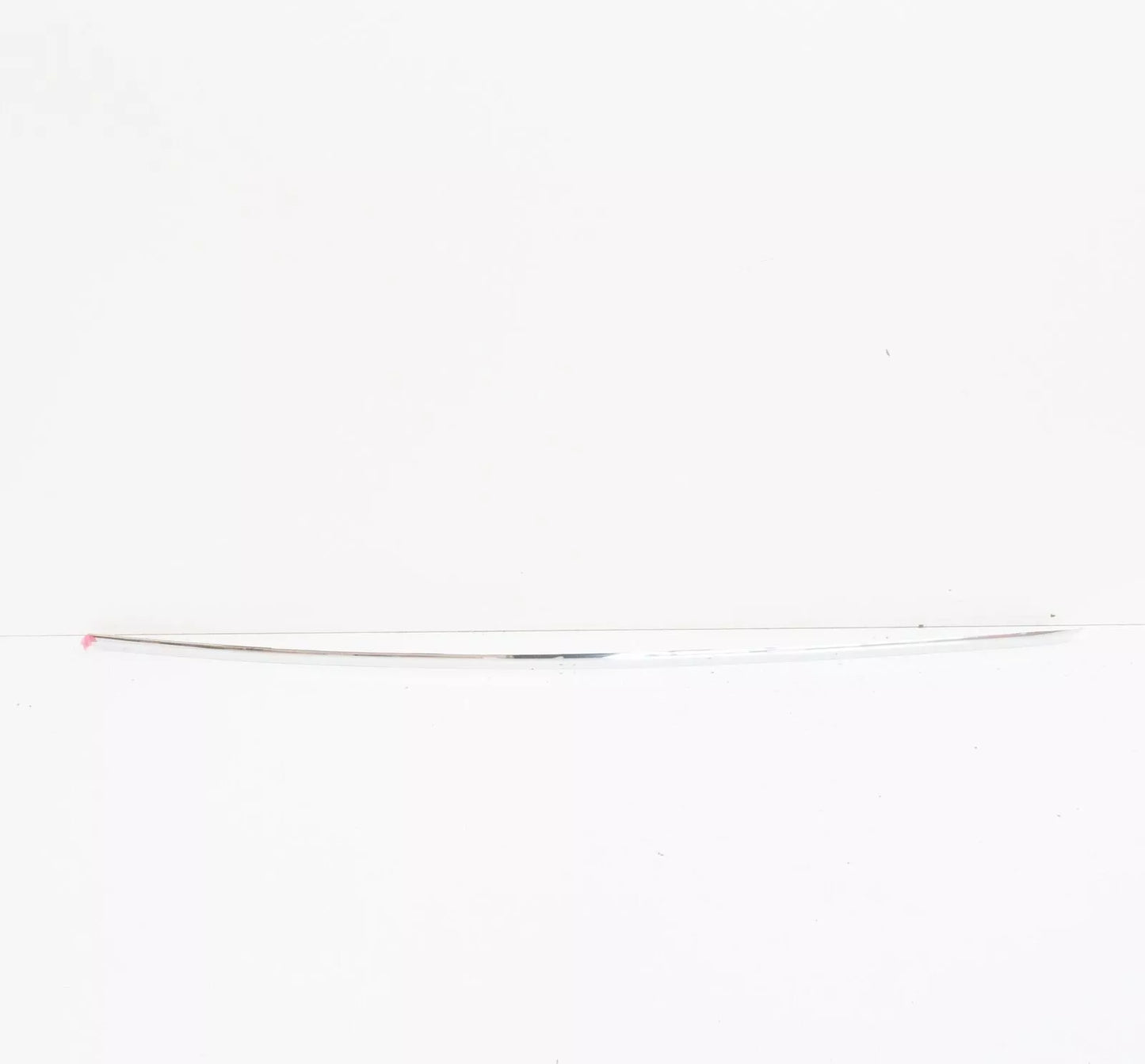 VOLKSWAGEN BEETLE FRONT RIGHT SIDE DOOR CHROME STRIP 5C5837380 NEW