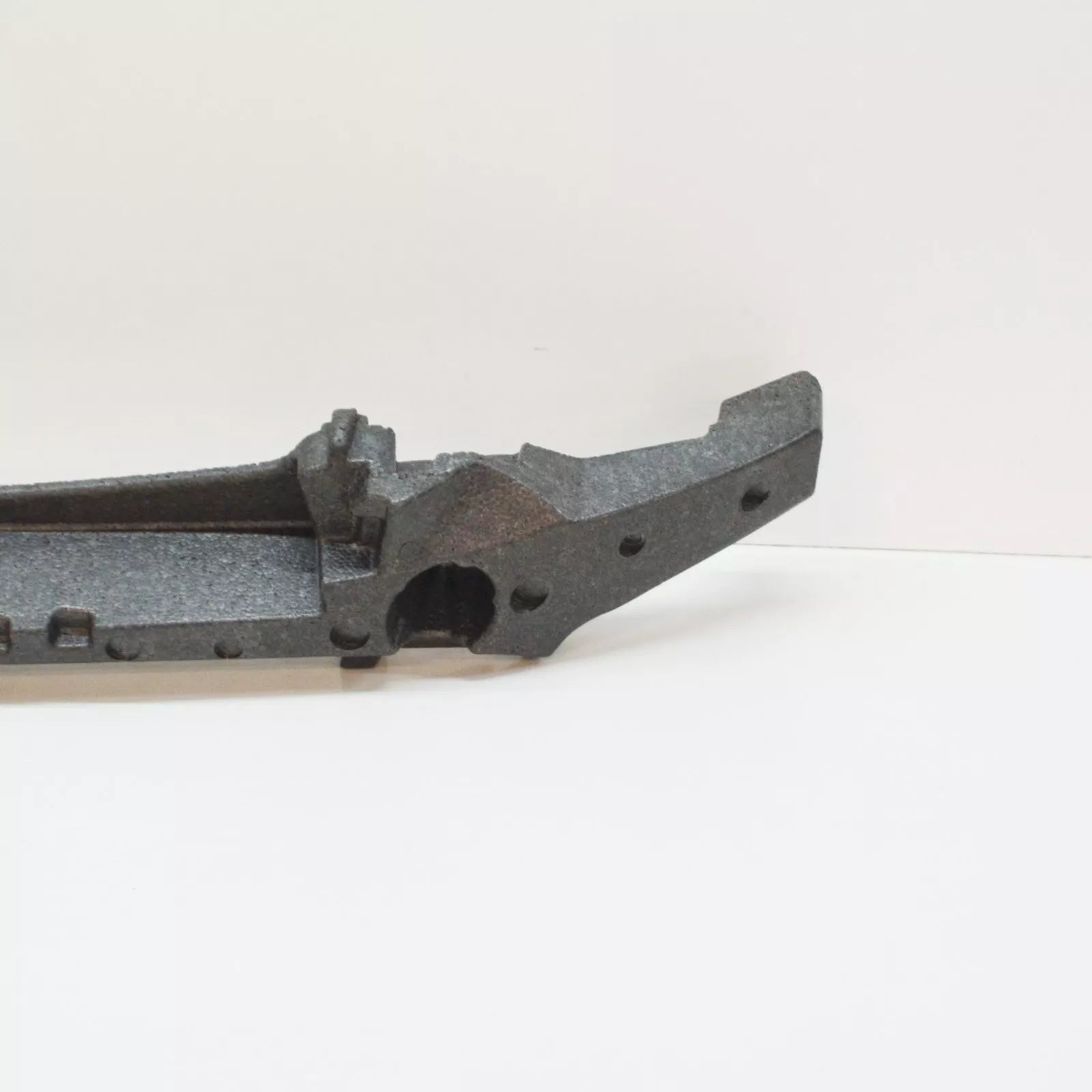 NEW MERCEDES-BENZ CLA C117 FRONT CENTER IMPACT ABSORBER A1178850900 ORIGINAL