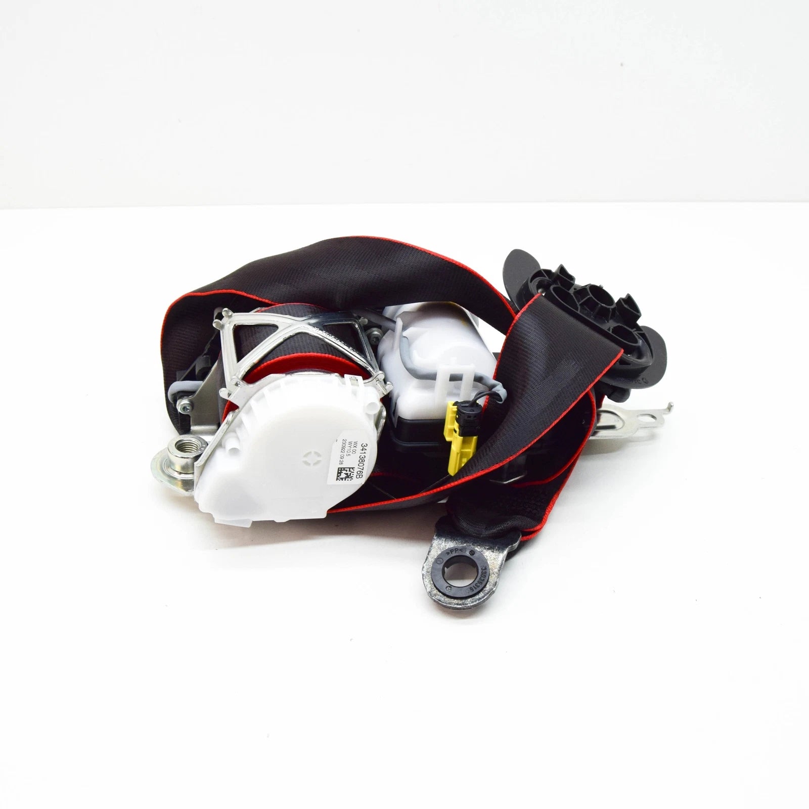 NEW AUDI RS3 FRONT LEFT SEATBELT 8V5857705JVM1 ORIGINAL