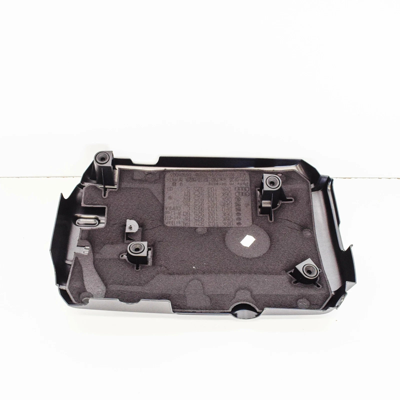 NEW AUDI A3 8V ENGINE DECORATIVE PLASTIC COVER 1.4 TFSI 06K103925BT ORIGINAL