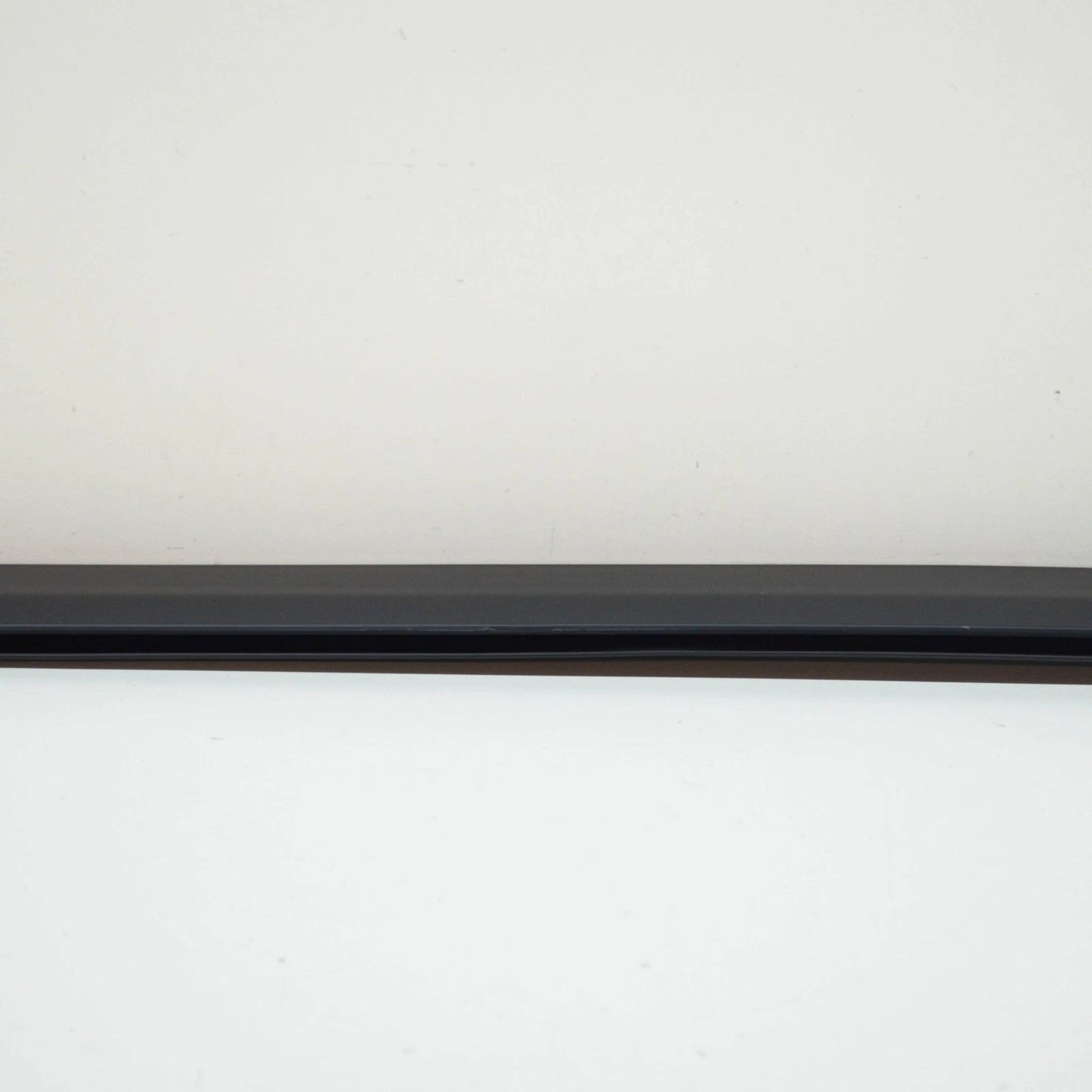 NEW AUDI A3 8P FRONT LEFT DOOR MOULDING 8P3853959JGRU