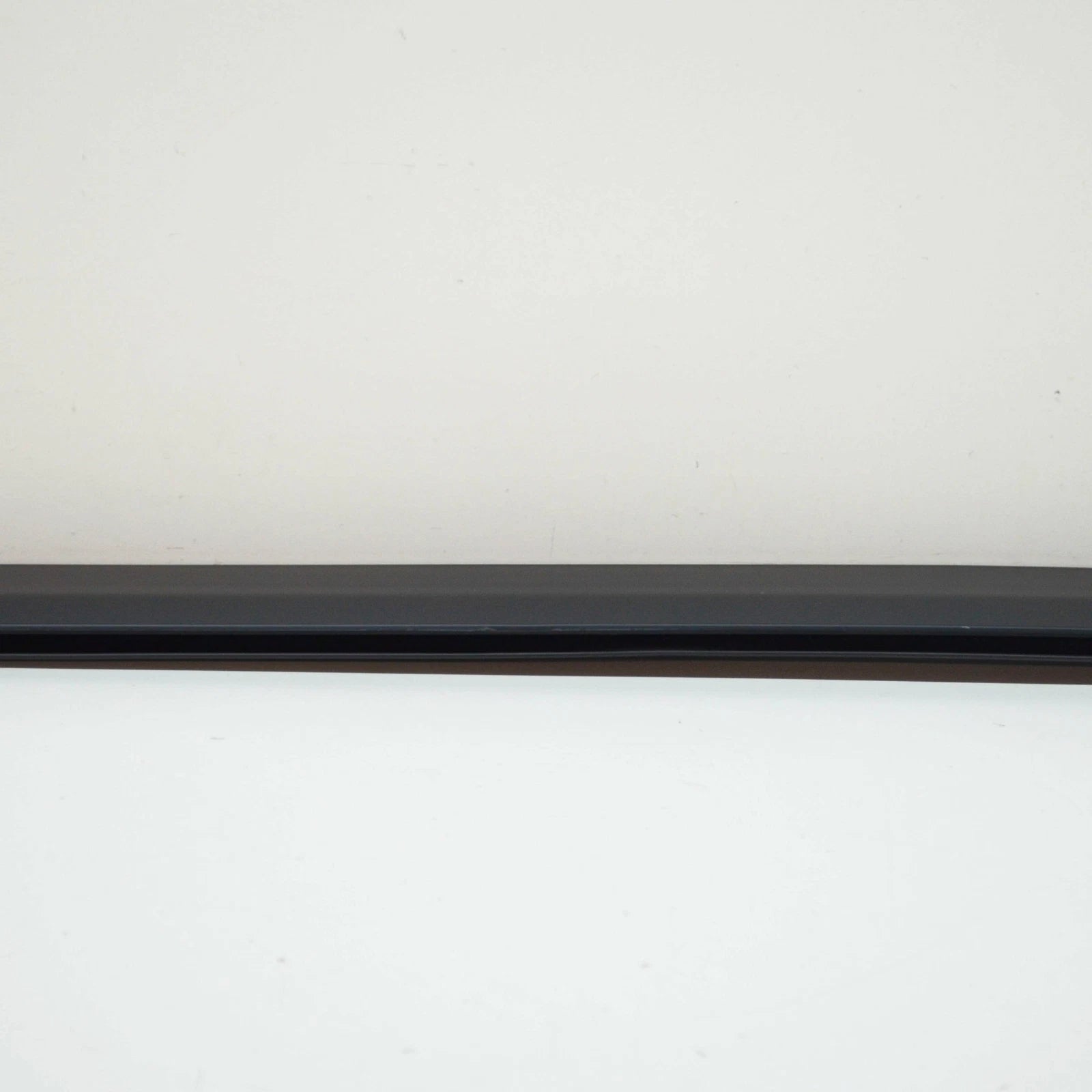 NEW AUDI A3 8P FRONT LEFT DOOR MOULDING 8P3853959JGRU