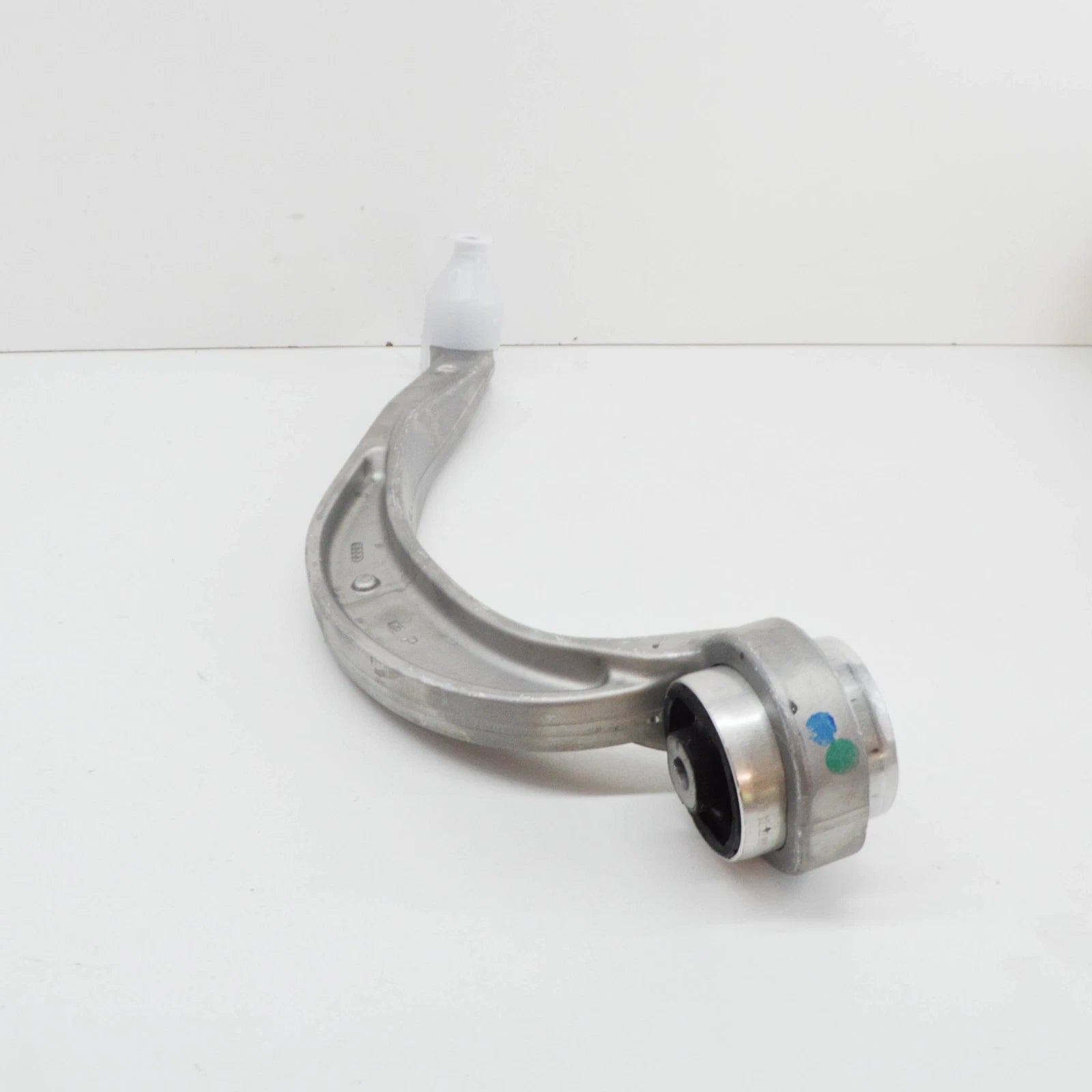 NEW AUDI Q5 8R FRONT LEFT LOWER CONTROL ARM 8K0407693AD ORIGINAL