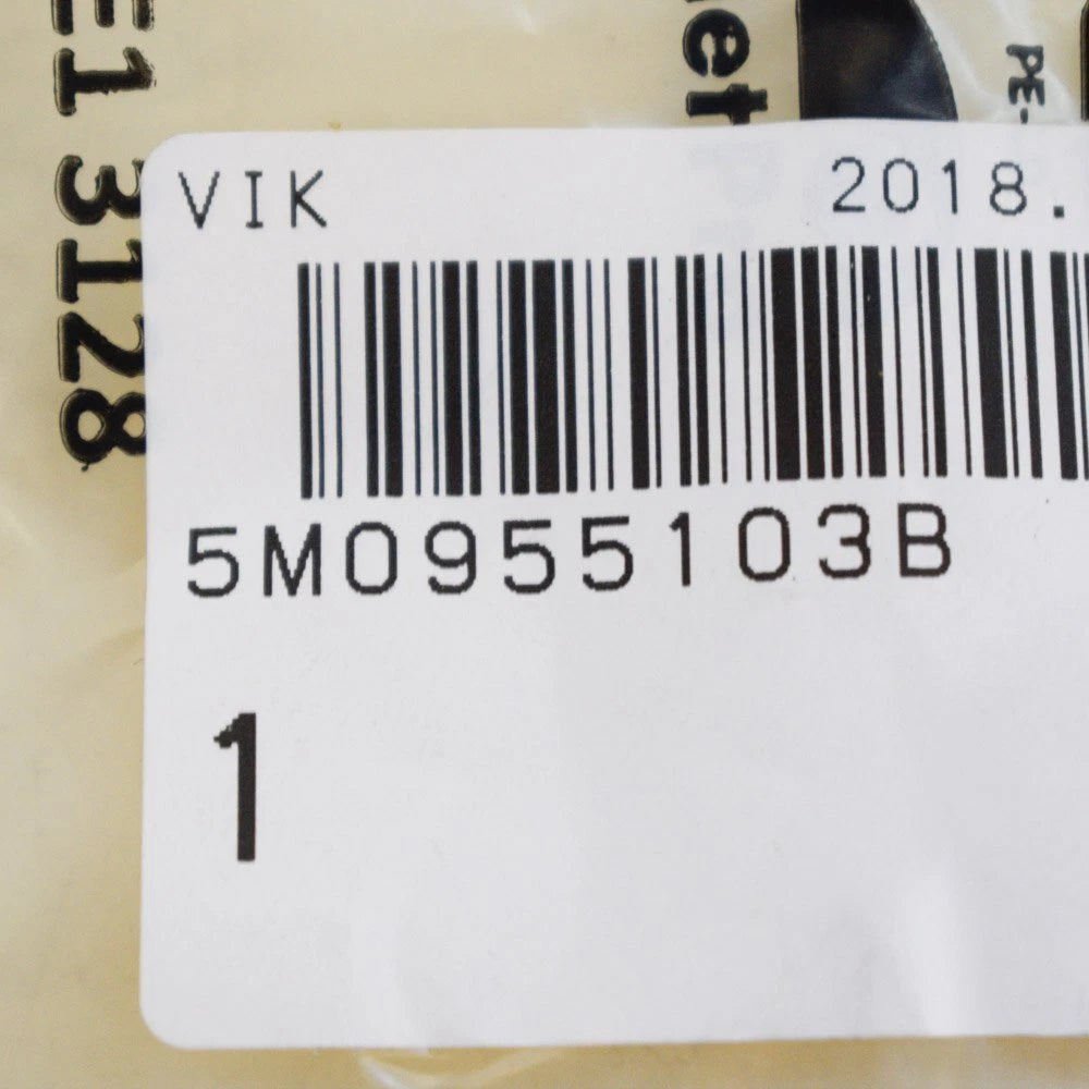 NEW VOLKSWAGEN GOLF PLUS LEFT HEADLIGHT WASHER 5M0955103B ORIGINAL