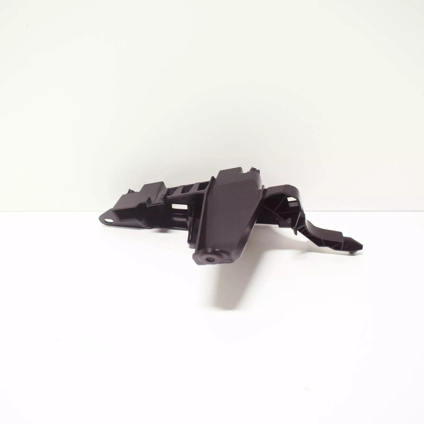 NEW AUDI A5 8W6 SPORTBACK LEFT QUARTER PANEL TRIM BRACKET 8W8867729A ORIGINAL